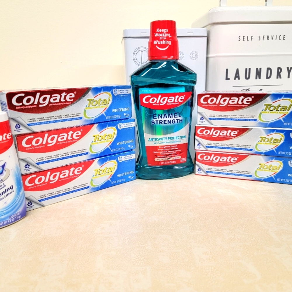 Colgate toothpaste & mouthwash
